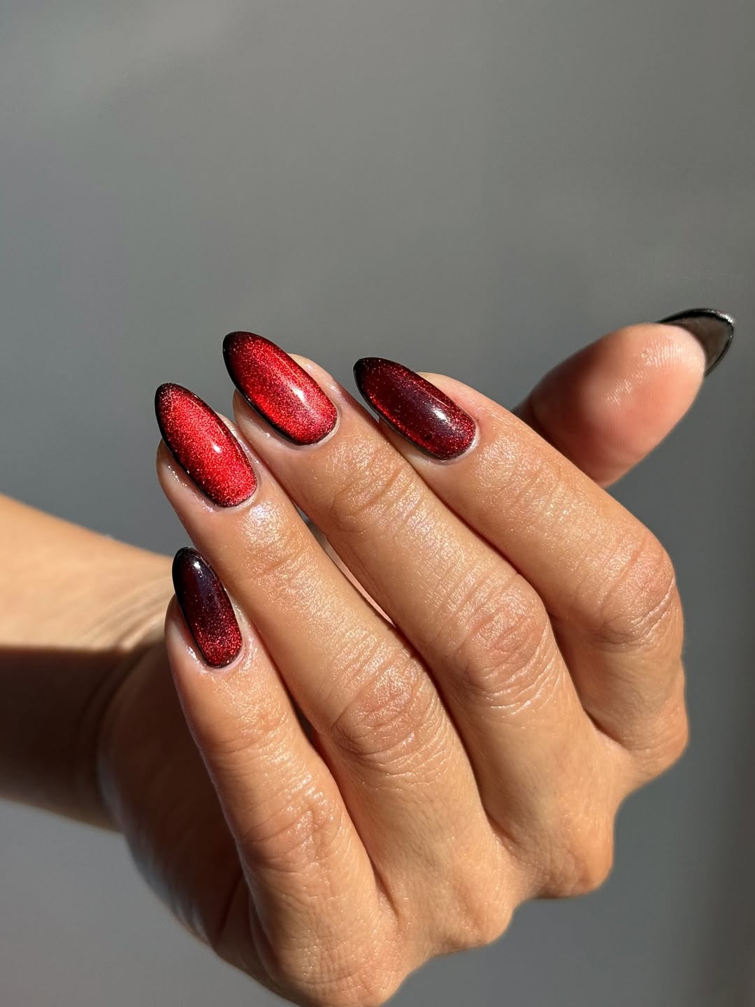 Medium Stilettos With Wavy Lines Medium Stilettos With Wavy Lines — Red Valentines Nails 2027