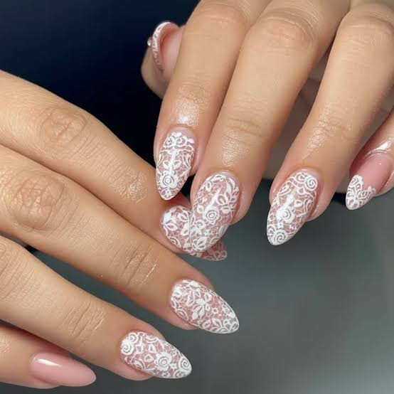 Sheer Pink Scrollwork Stamped Accent Sheer Pink Scrollwork Stamped Accent — White Stamping Nails 2027