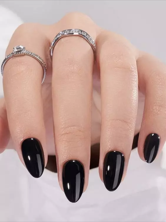 High Gloss Opaque Black Oval Nails High Gloss Opaque Black Oval Nails — Nails 2027 for Black Dress