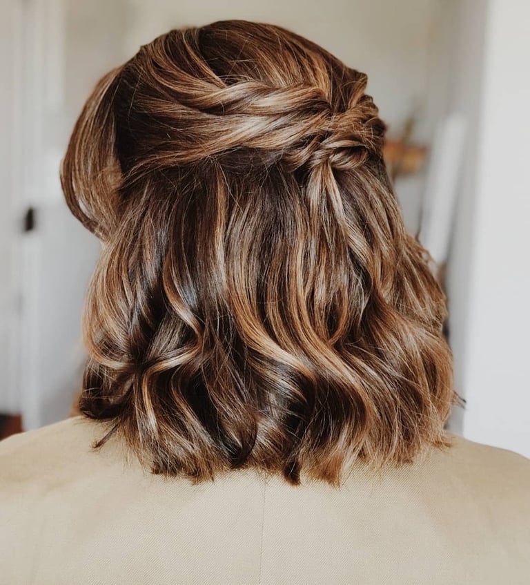 Collarbone Wavy Half-Up With Twisted Crown Collarbone Wavy Half-Up With Twisted Crown — Wedding Hairstyles 2027 for Short Hair