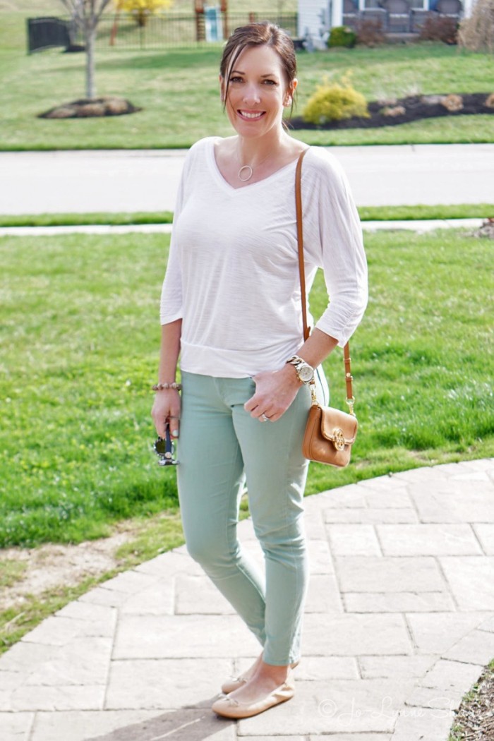 Modern Mom: Mint Skinny Jeans with Dolman Top Modern Mom: Mint Skinny Jeans with Dolman Top — Mom Outfits 2027