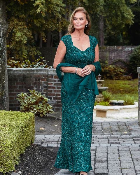 Emerald Green Lace Column Gown with Sheer Shawl Emerald Green Lace Column Gown with Sheer Shawl — Plus Size Wedding Guest Outfits 2027
