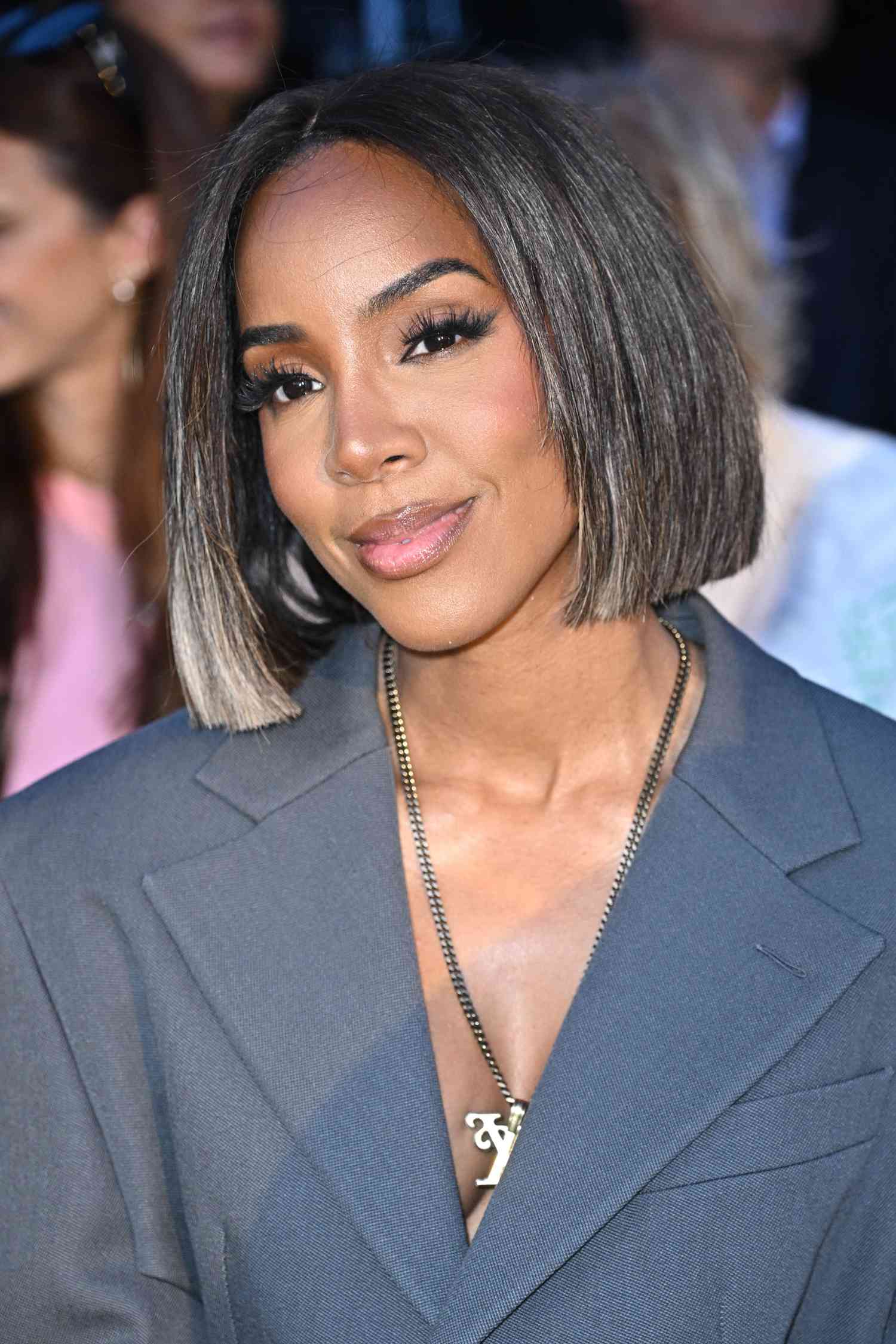Collarbone Bob With Subtle Dimension — Blunt Bob 2027