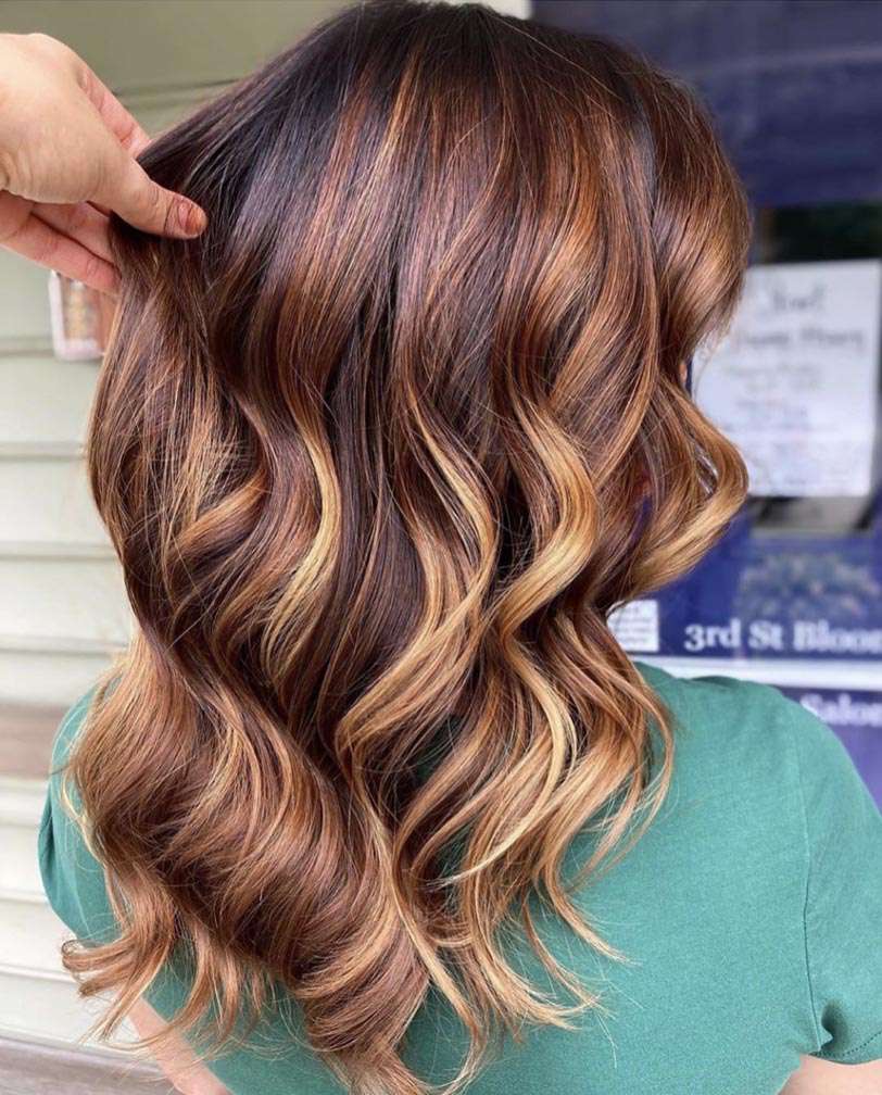 Loose Waves Visual Idea — Balayage on Wavy Hair 2027