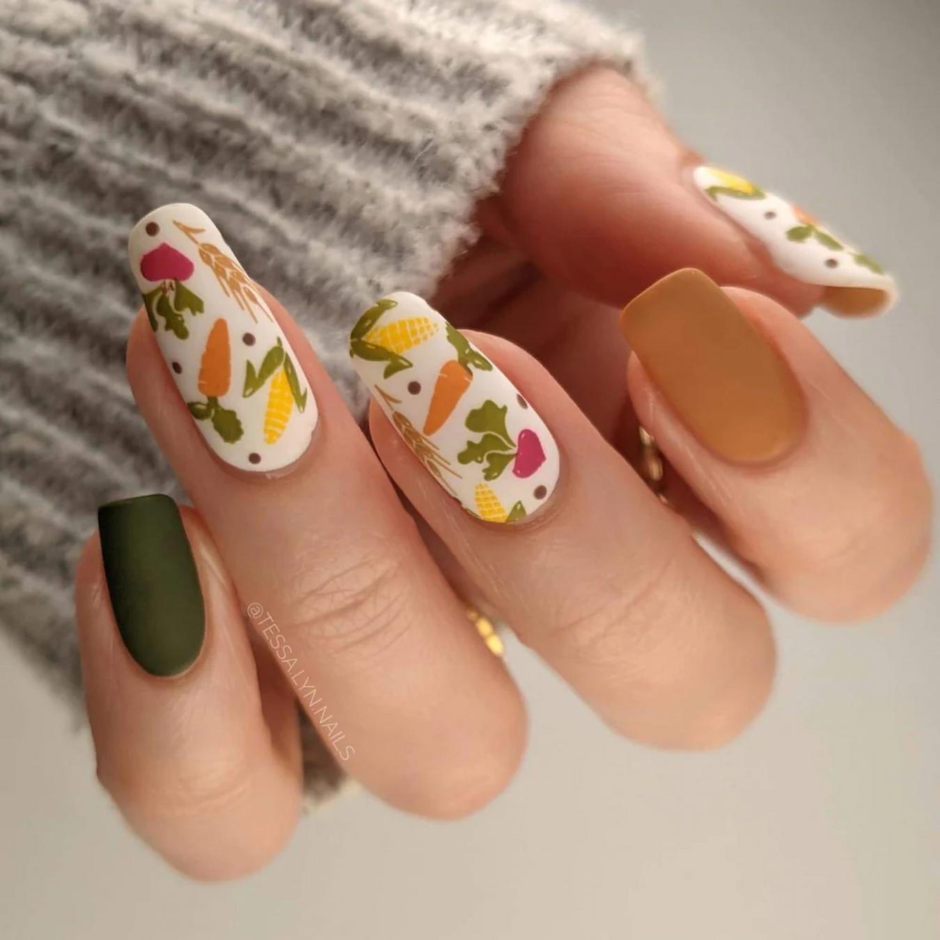 Thanksgiving Nails 2026