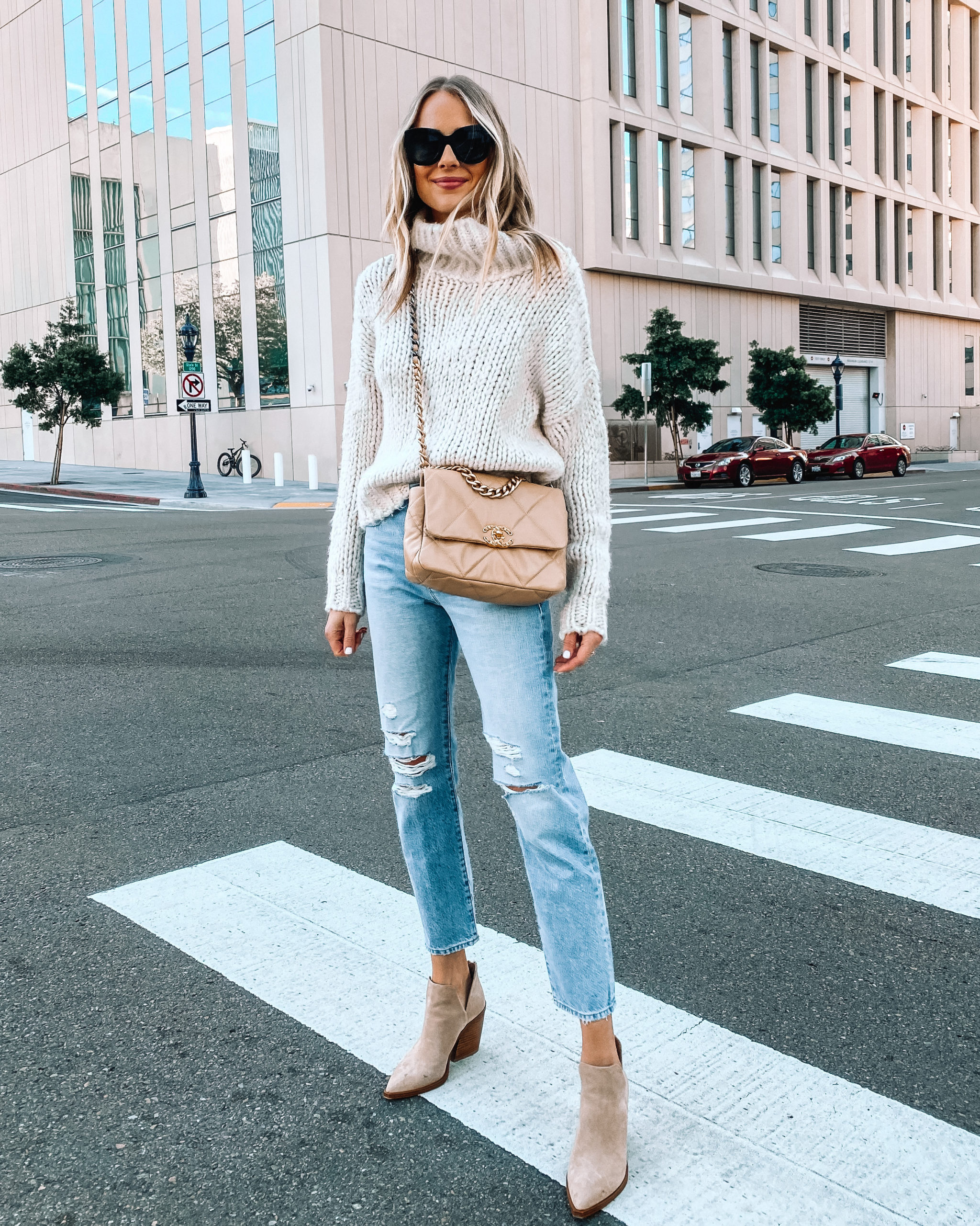 Beige Suede Ankle Boots Outfit Idea Beige Suede Ankle Boots Outfit Idea — Fall Outfit Trends 2026