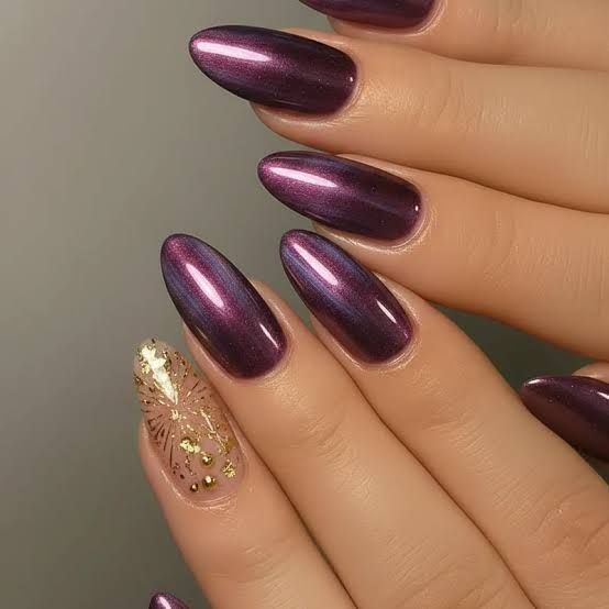 Chrome Cat-Eye Visual Idea — Winter Purple Nails 2027