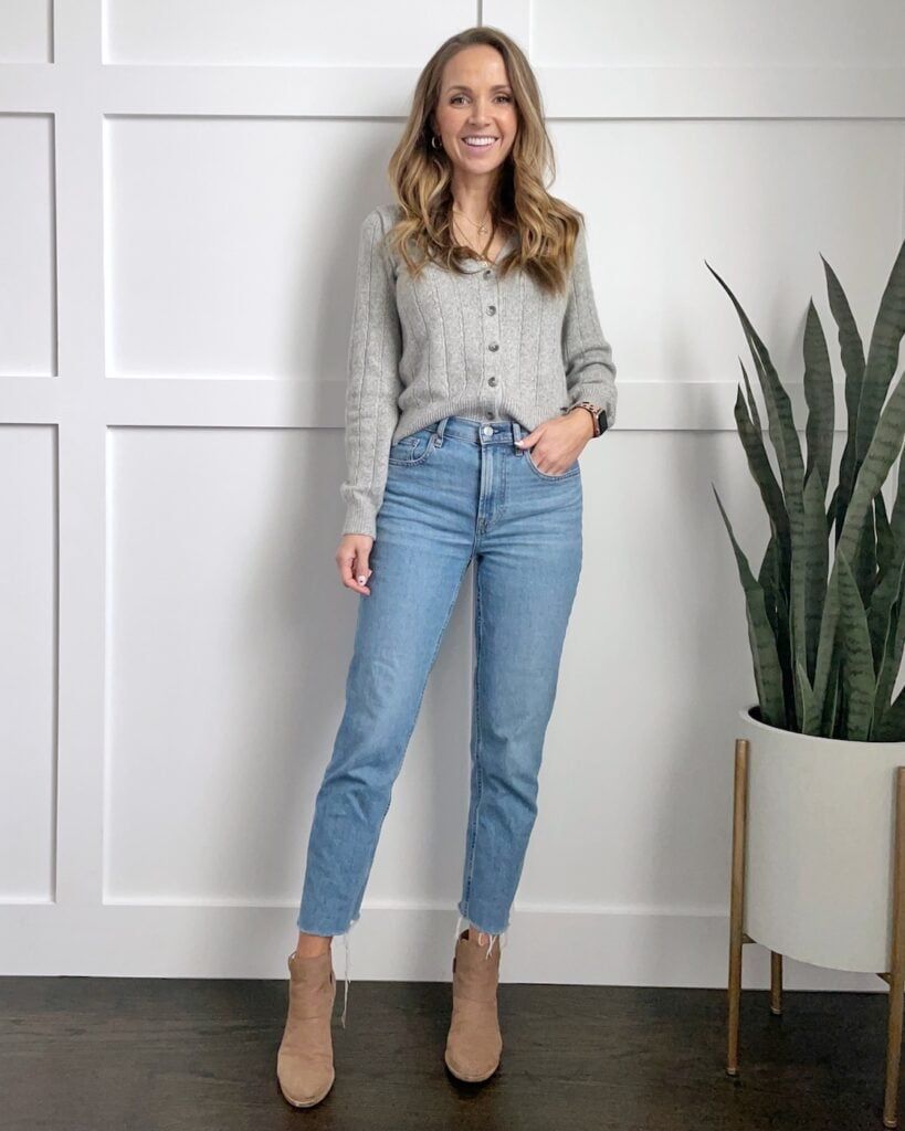 Polished Comfort: Light Jeans with a Grey Cardigan Polished Comfort: Light Jeans with a Grey Cardigan — Straight Leg Jeans Outfits 2027