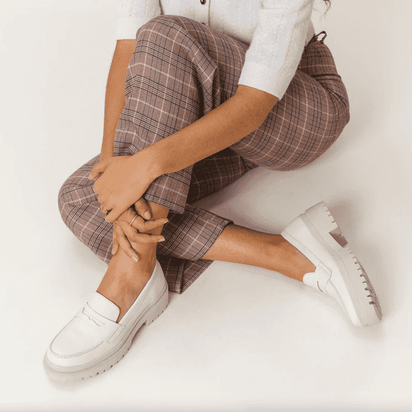 White Knit Cardigan and Wide-Leg Plaid Trousers White Knit Cardigan and Wide-Leg Plaid Trousers — Casual Work Outfits 2027
