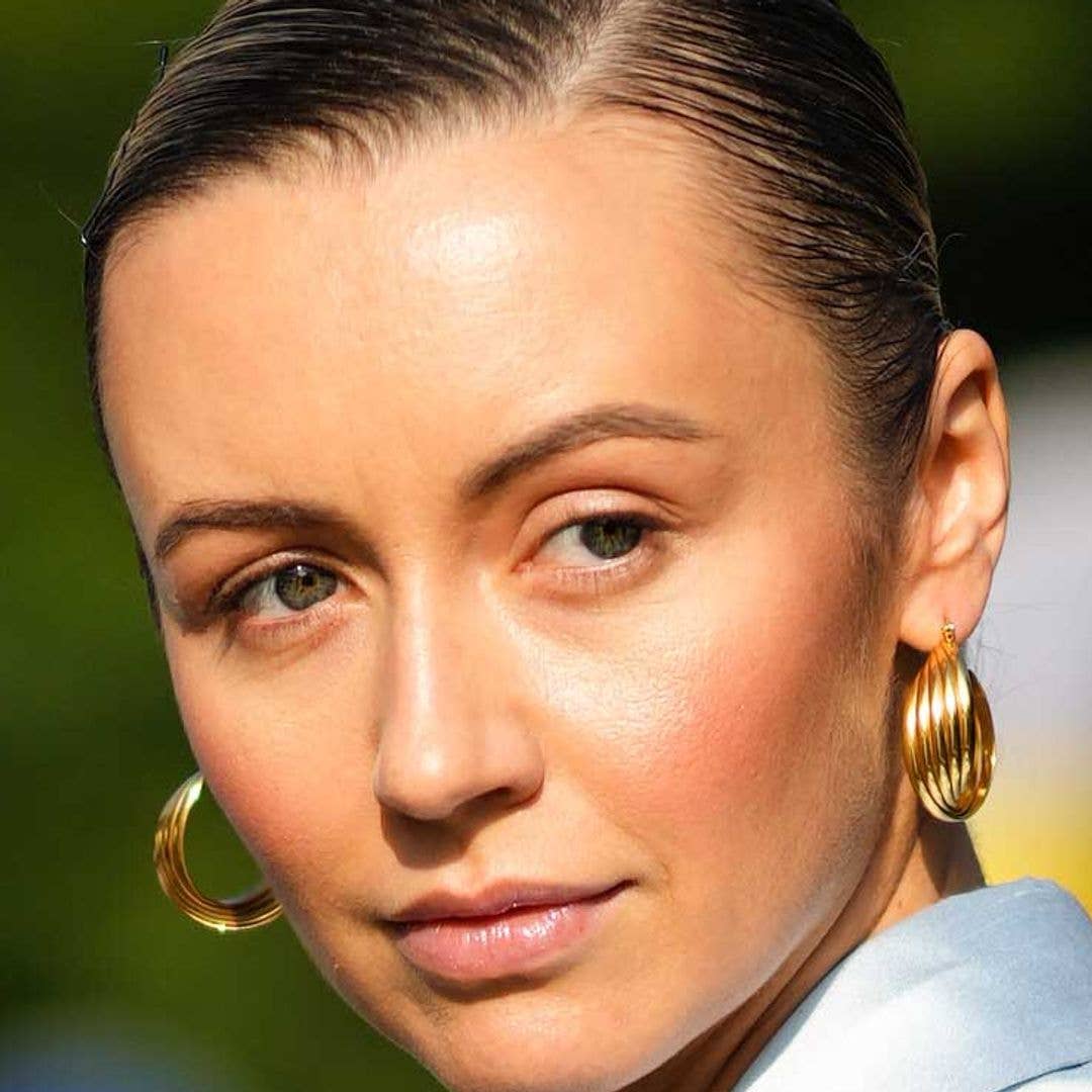 Leopard Print Jacket and Gold Hoops for a Bold Casual Ensemble Leopard Print Jacket and Gold Hoops for a Bold Casual Ensemble — Gold Hoops Outfits 2027