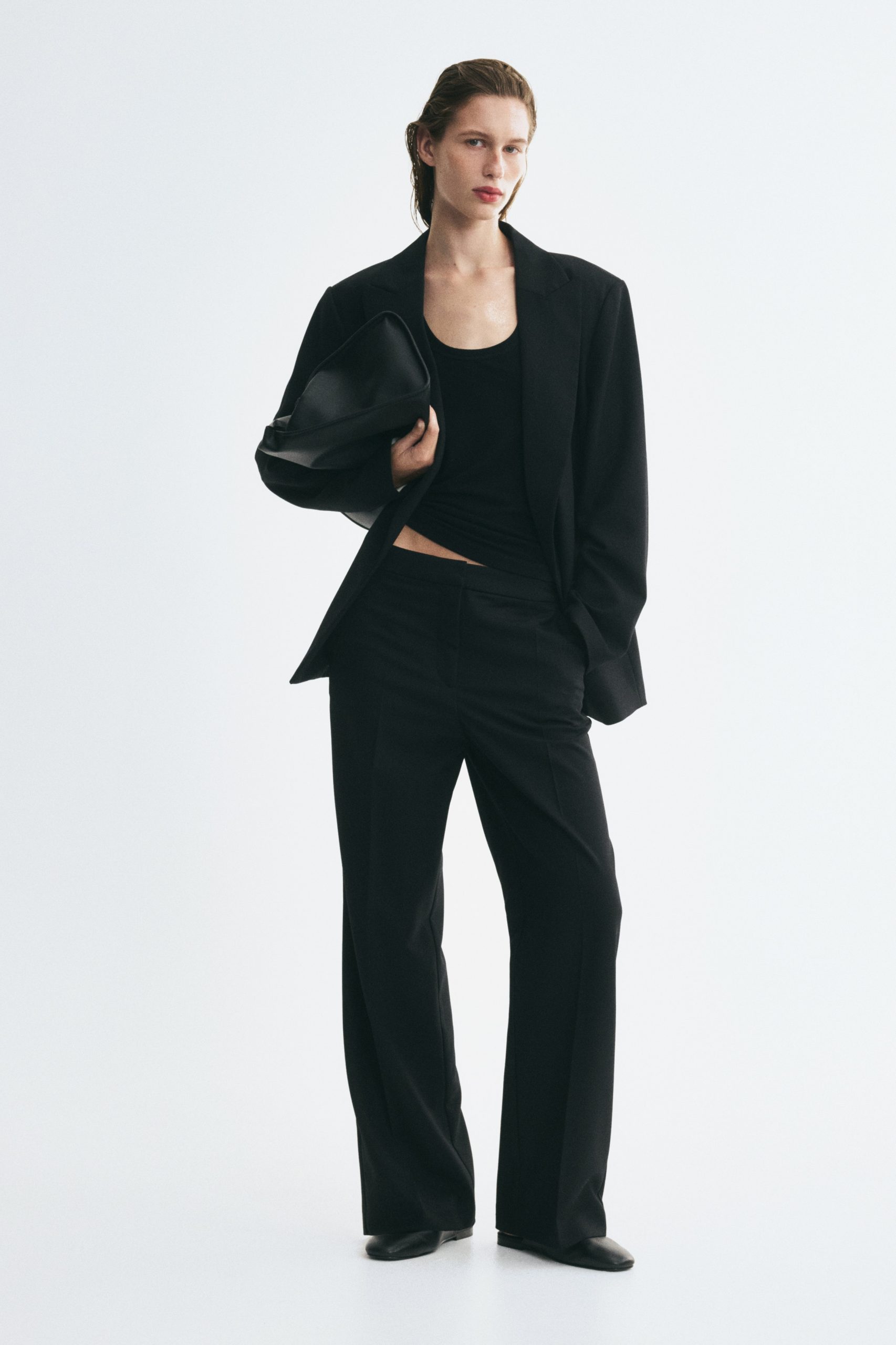 Oversized Black Blazer Over Tank and Wide-Leg Trousers — Corporate Baddie Outfits 2027
