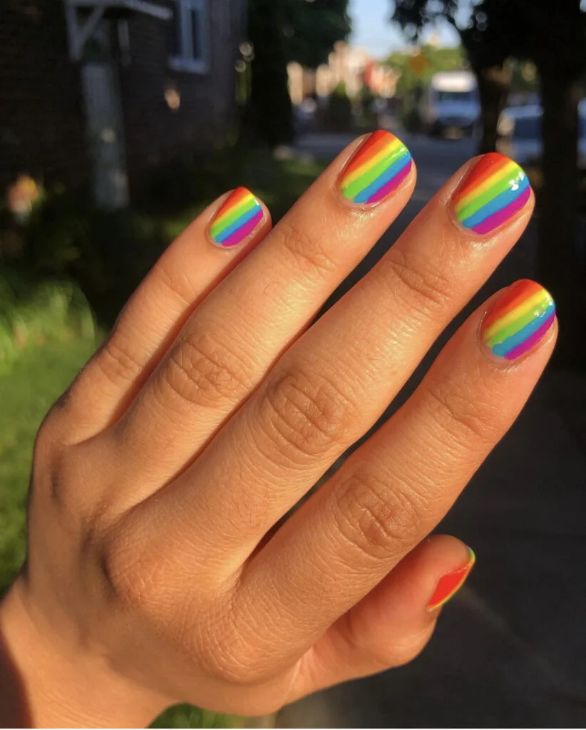 Diagonal Rainbow Stripe Short Ovals Diagonal Rainbow Stripe Short Ovals — Rainbow Nails 2027