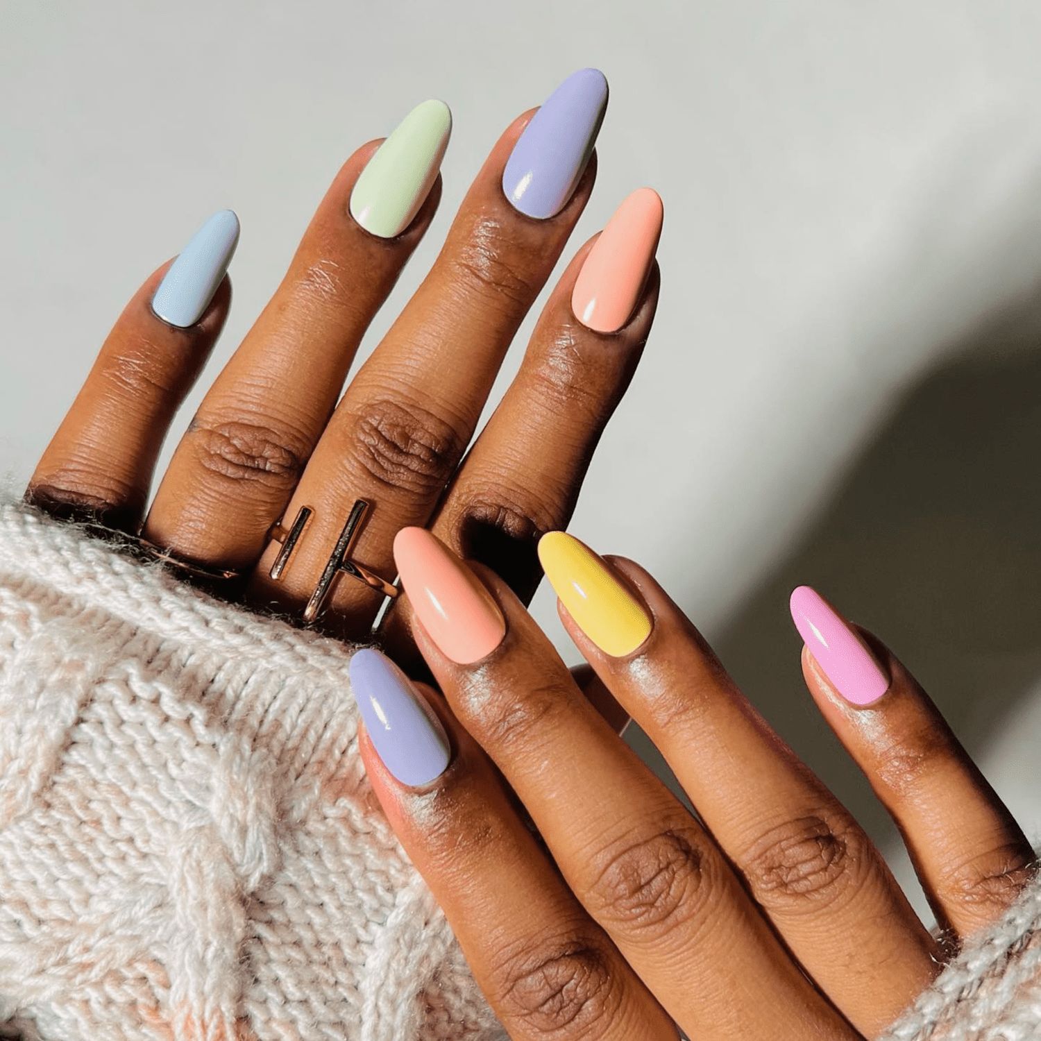 Medium Almond Pastel Gradient Glossy Medium Almond Pastel Gradient Glossy — Different Color Each Nail 2027