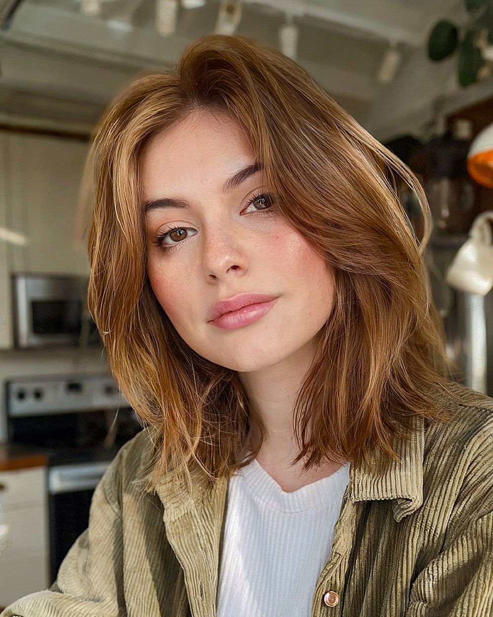 Medium Auburn Lob With Soft Waves Medium Auburn Lob With Soft Waves — Subtle Layered Haircut 2027