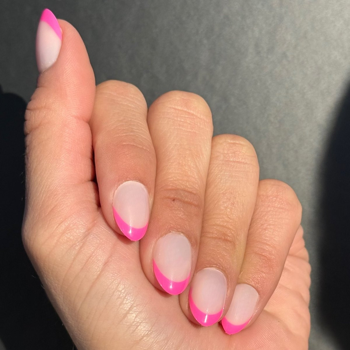 Vibrant Hot Pink French Round Nails Vibrant Hot Pink French Round Nails — Short Pink French Tip Nails 2027