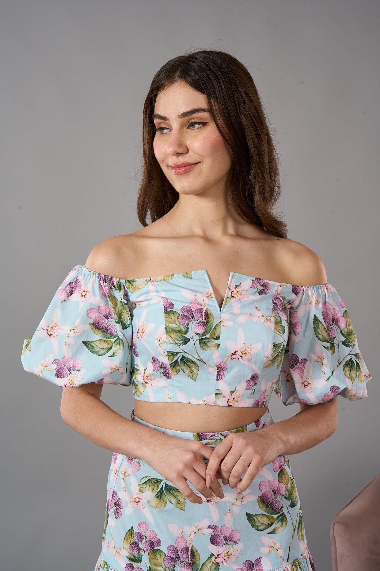 Light Blue Floral Print Off-the-Shoulder Crop Top with Puff Sleeves Light Blue Floral Print Off-the-Shoulder Crop Top with Puff Sleeves — Summer Crop Top Outfits 2027