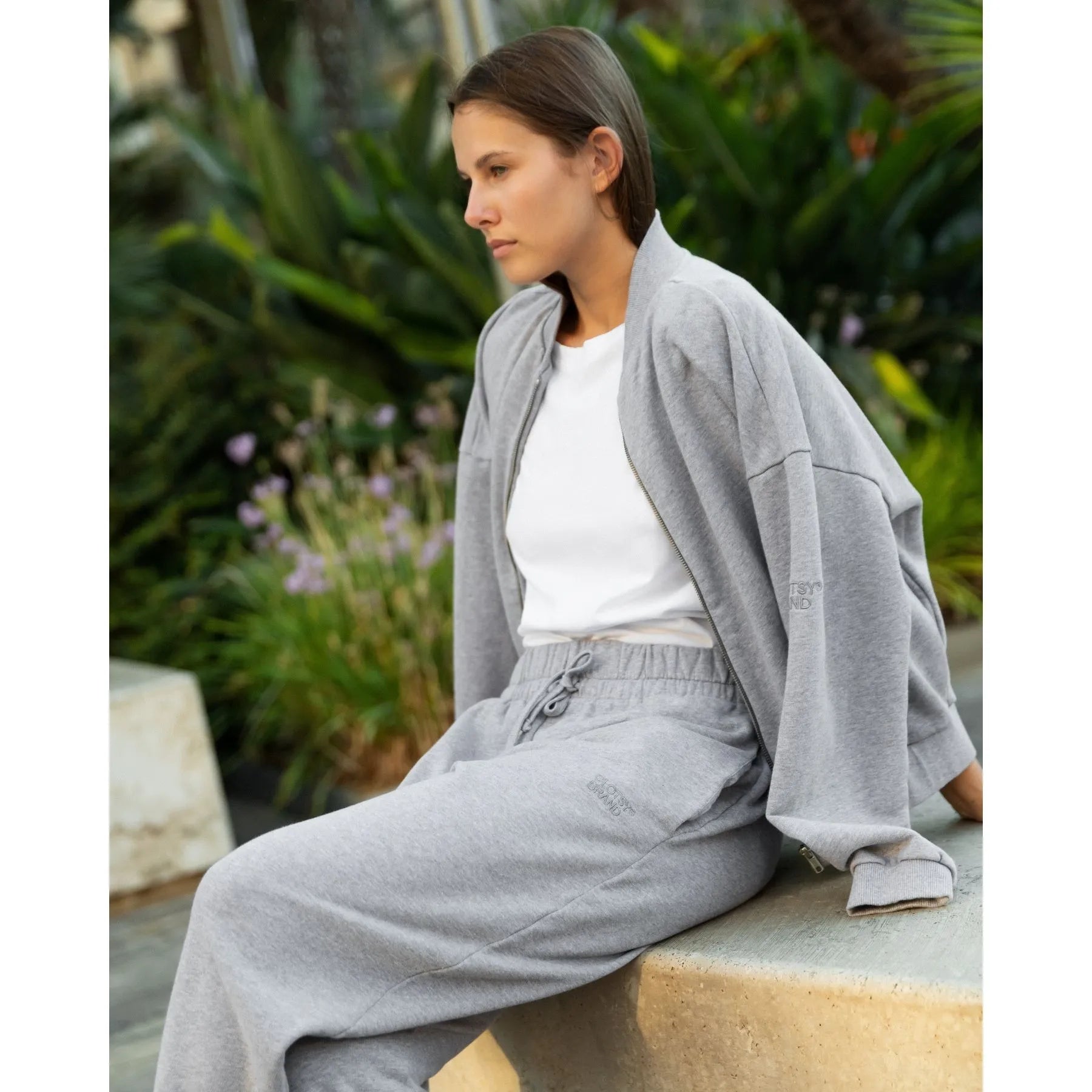 Matching Grey Fleece Set for Ultimate Cozy Sporty Chic Matching Grey Fleece Set for Ultimate Cozy Sporty Chic — Sporty Chic Outfits 2027