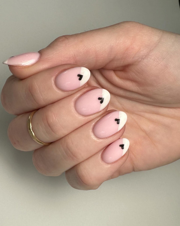 Black Heart French Short Almond Nails Black Heart French Short Almond Nails — Nails 2027 for Short Fingers