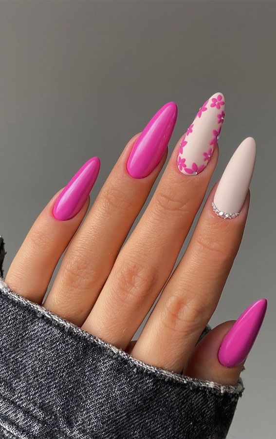 Medium Pink Floral Outline Stilettos Medium Pink Floral Outline Stilettos — Floral Stiletto Nails 2027