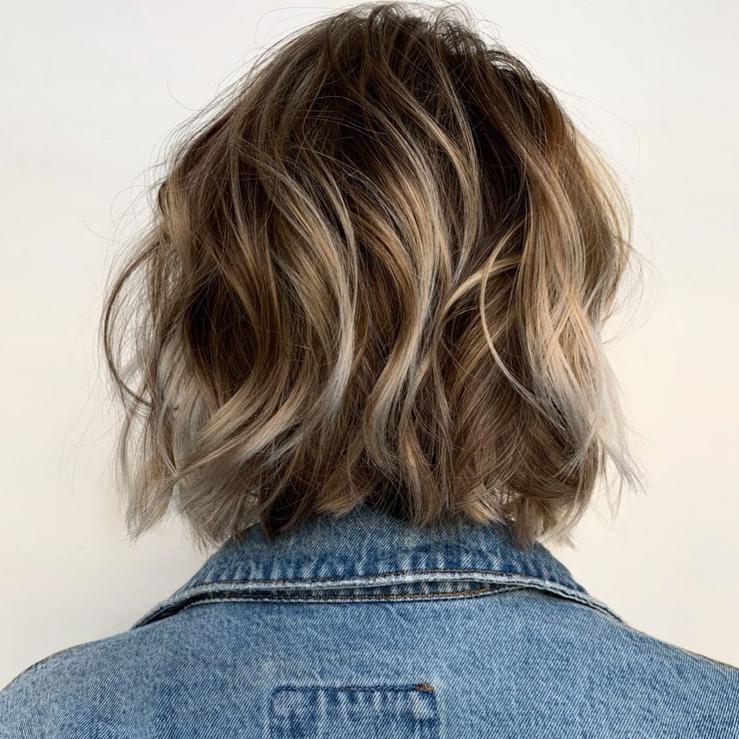 Side-Swept Visual Idea — Chunky Highlights Bob 2027