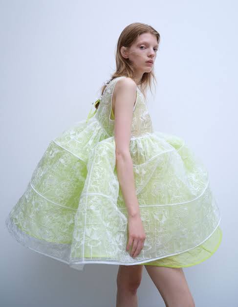Voluminous Neon Organza Anorak Over Layered White Dress Voluminous Neon Organza Anorak Over Layered White Dress — Scandinavian Outfits 2027