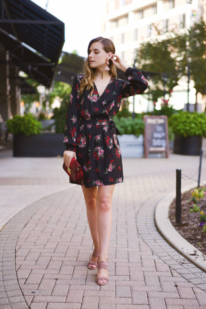 Floral Print Fit and Flare Wrap Dress for Casual Occasions — Wrap Dresses 2027