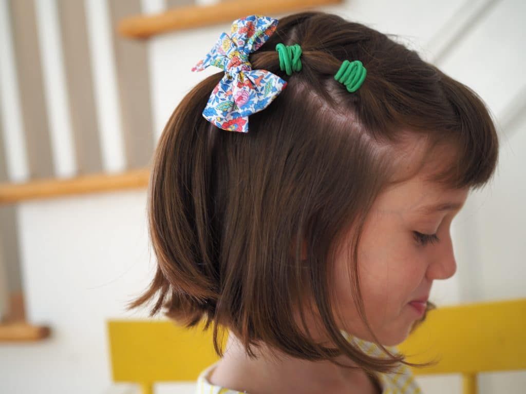 до подбородка Visual Idea — Ribbons Little Girl Hairstyles 2027