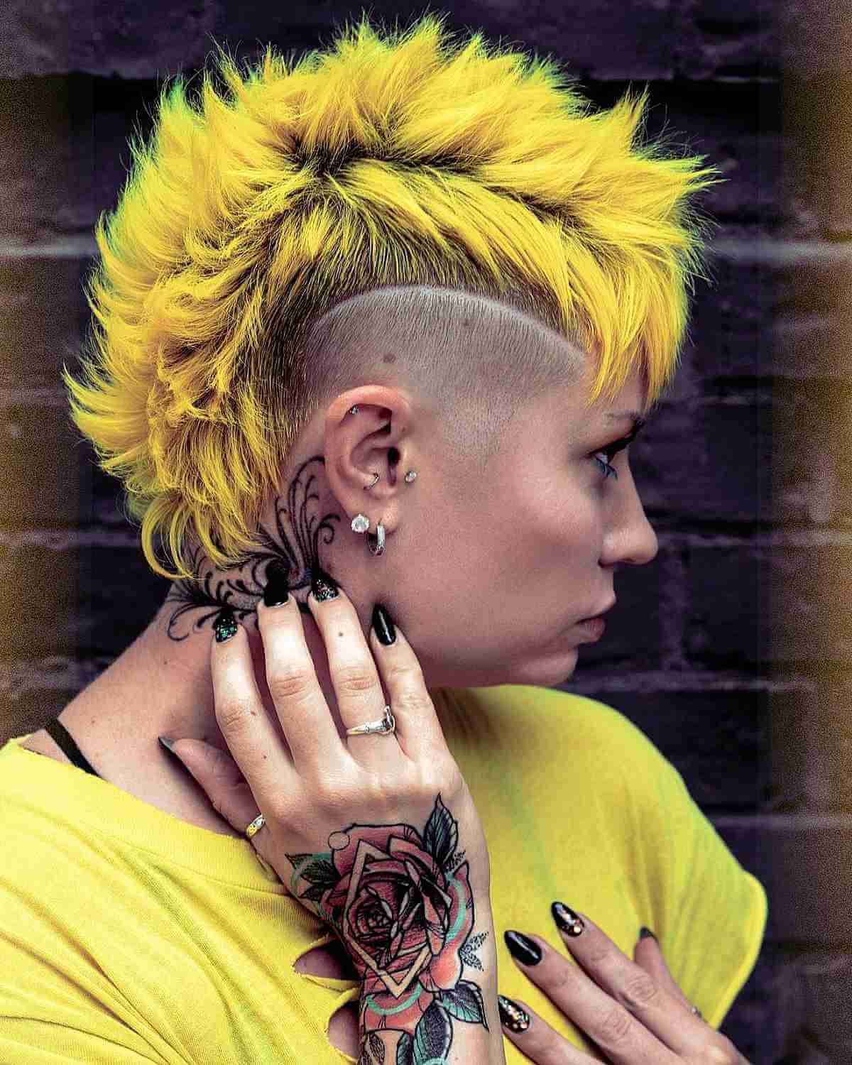 Wet Look Mohawk Black and Blonde — Alt Hairstyles 2027