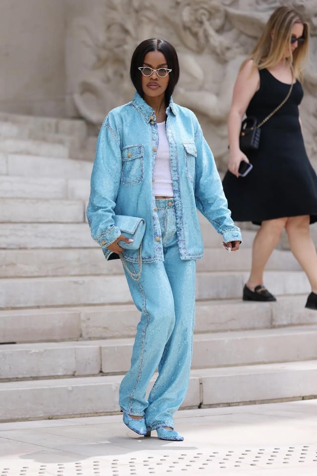 Sparkling Denim Set: Sequined Jeans for Evening Sparkling Denim Set: Sequined Jeans for Evening — Jeans Outfits 2027