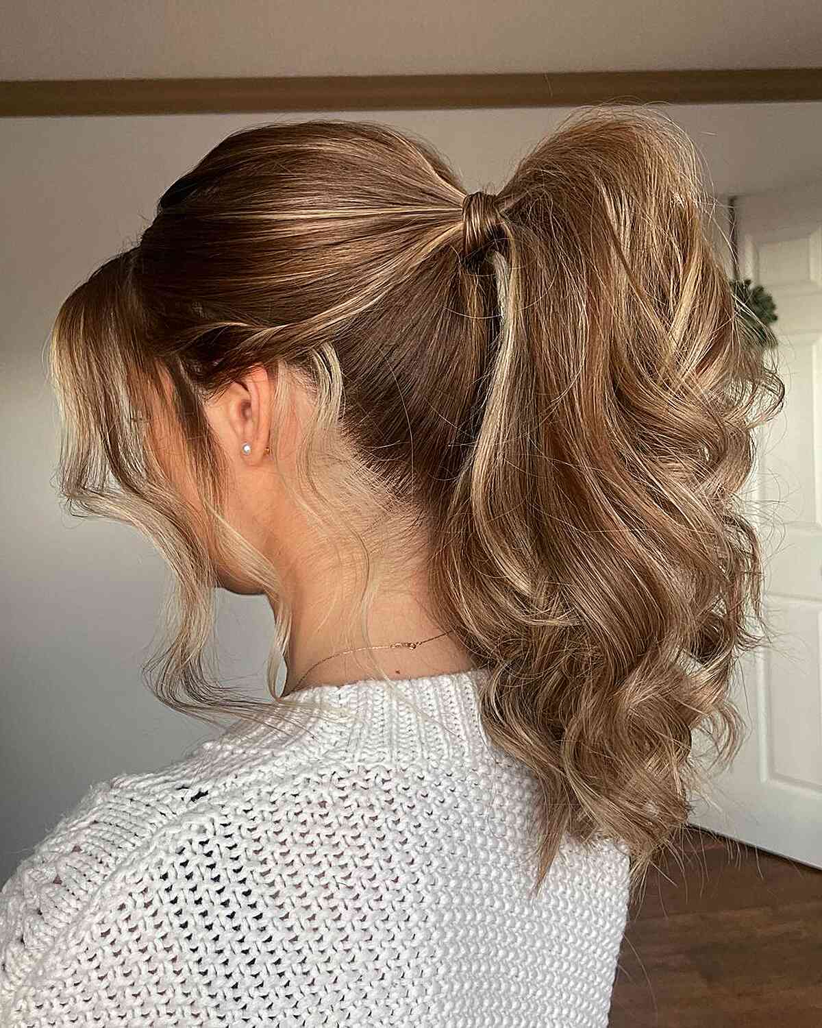 Collarbone Wavy Layers — Rodeo Hairstyles 2027