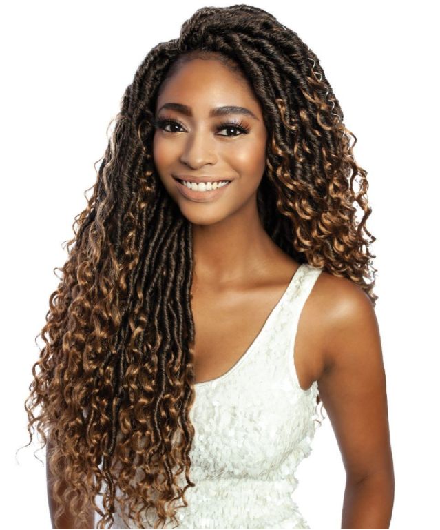 Visual Idea — Styled With A Middle Parting Visual Idea — Styled With A Middle Parting — Distressed Locs 2027