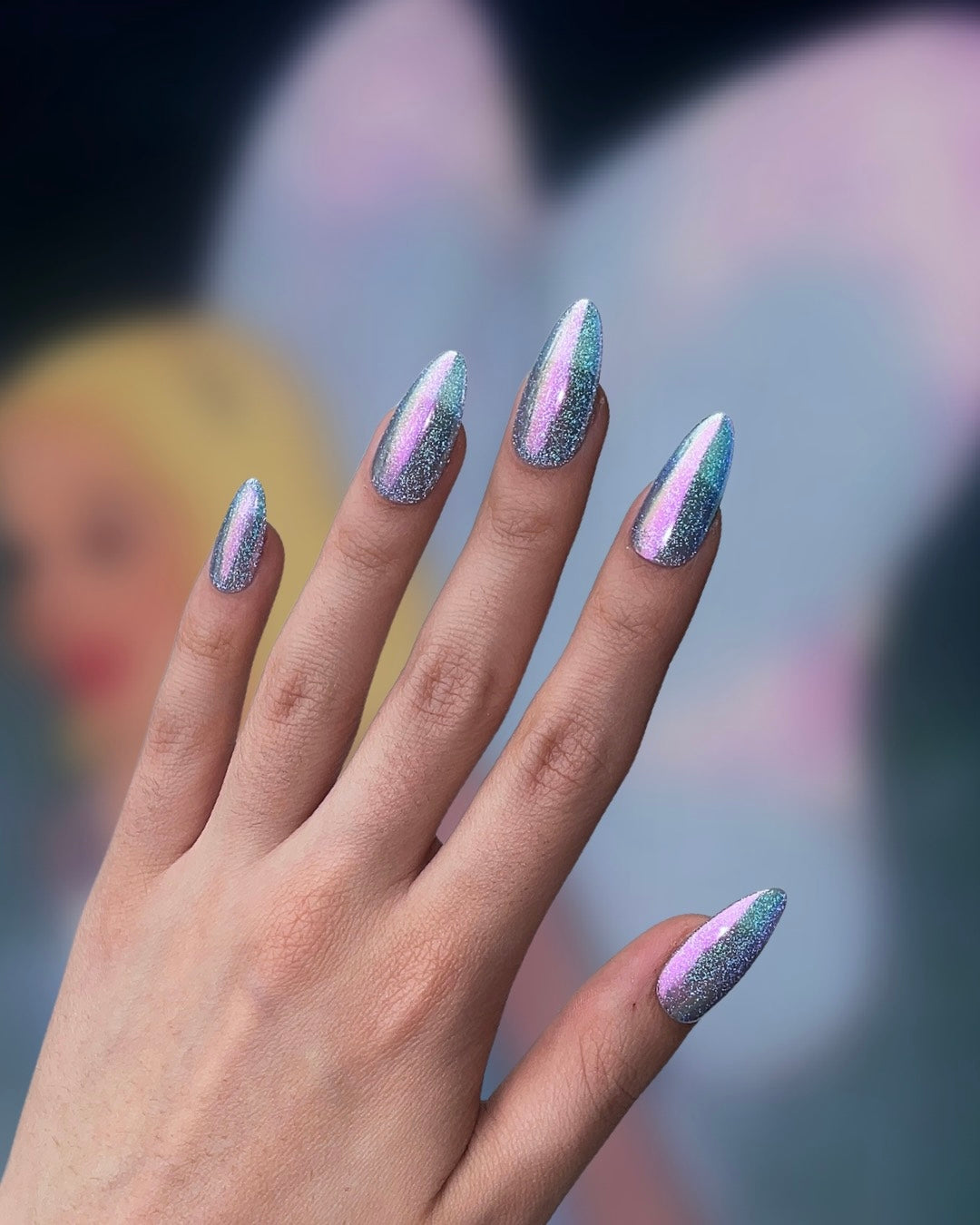 Iridescent Chrome Glitter Stiletto — Sparkly Prom Nails 2027