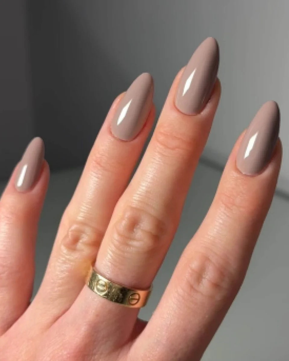 Neutral Taupe Gloss Long Oval Nails — Winter Oval Nails 2027