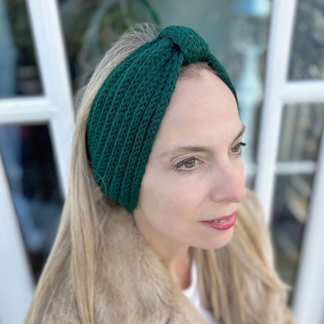 Blonde Hair With Twisted Knot Headband Blonde Hair With Twisted Knot Headband — Winter Headband Hairstyles 2027
