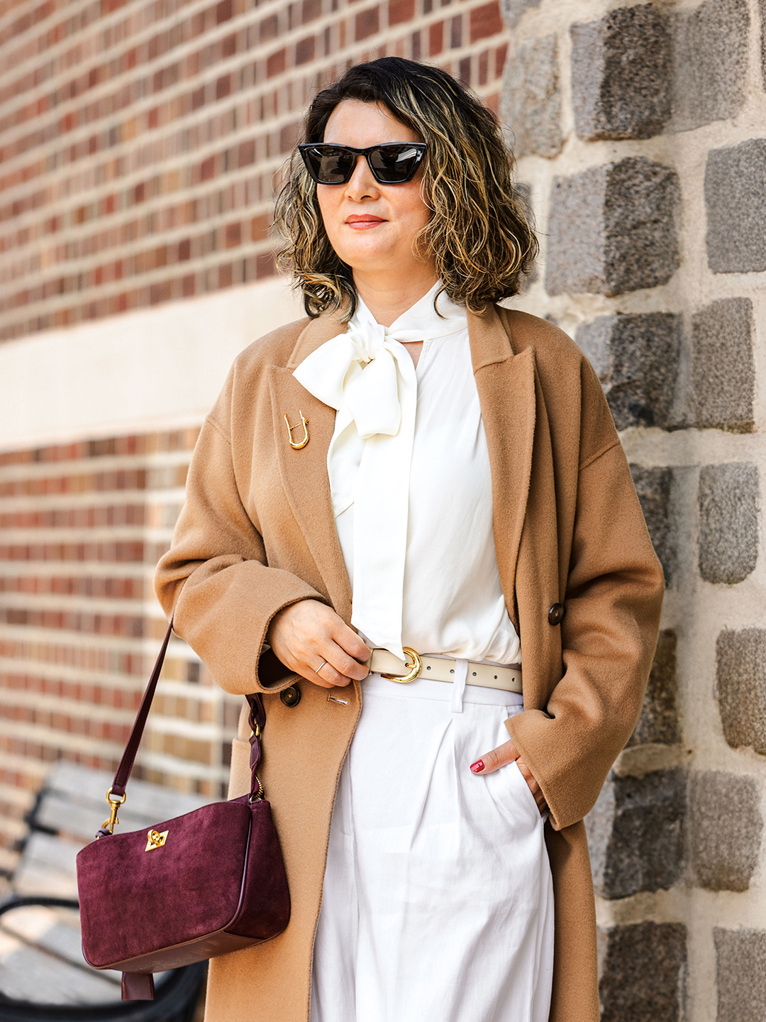 Oversized Camel Coat Over Pussy-Bow Blouse for Smart Casual Oversized Camel Coat Over Pussy-Bow Blouse for Smart Casual — Hostess Outfits 2027