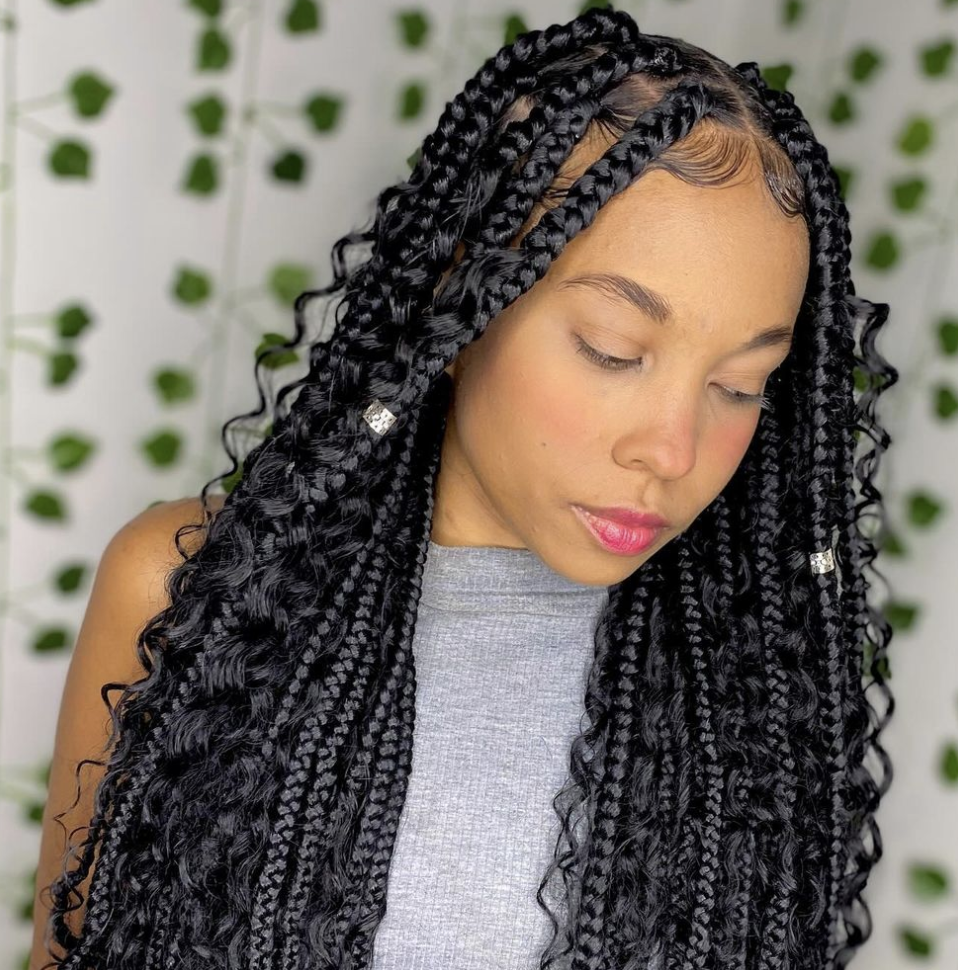Visual Idea Visual Idea — Holiday Hairstyles 2026