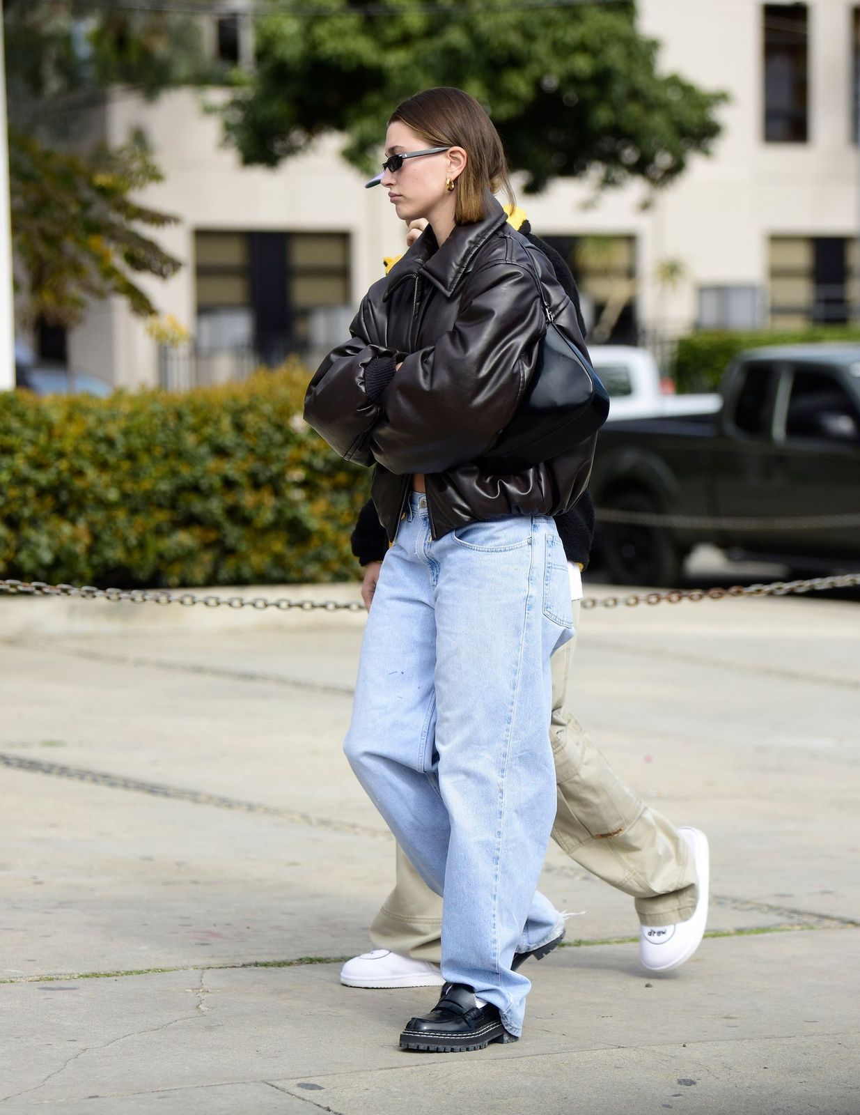 Casual Winter Day with an Oversized Leather Bomber and Loafers Casual Winter Day with an Oversized Leather Bomber and Loafers — Winter Accessories Outfits 2027