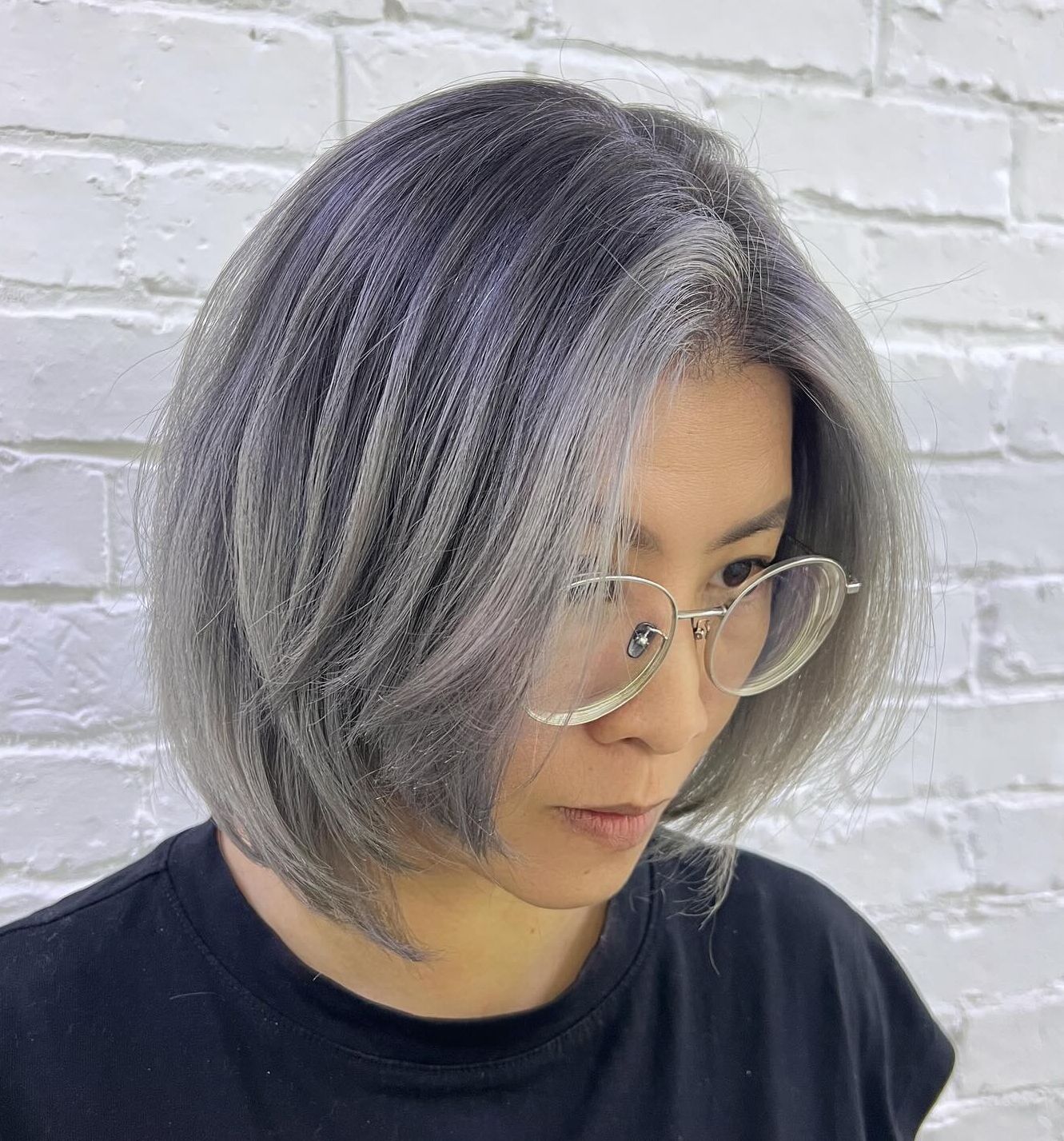 Chin Ash Silver Bob With Blunt Bangs — Silver Hair 2027