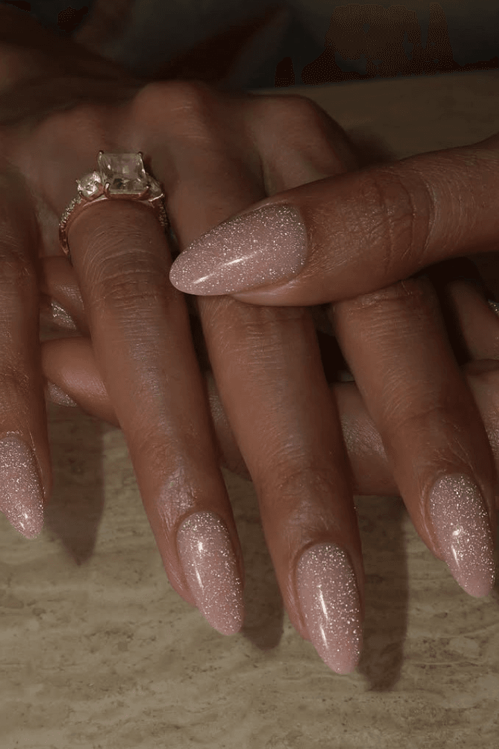 Sheer Nude with Gold Iridescent Glitter Sheer Nude with Gold Iridescent Glitter — Glitter Nails 2027