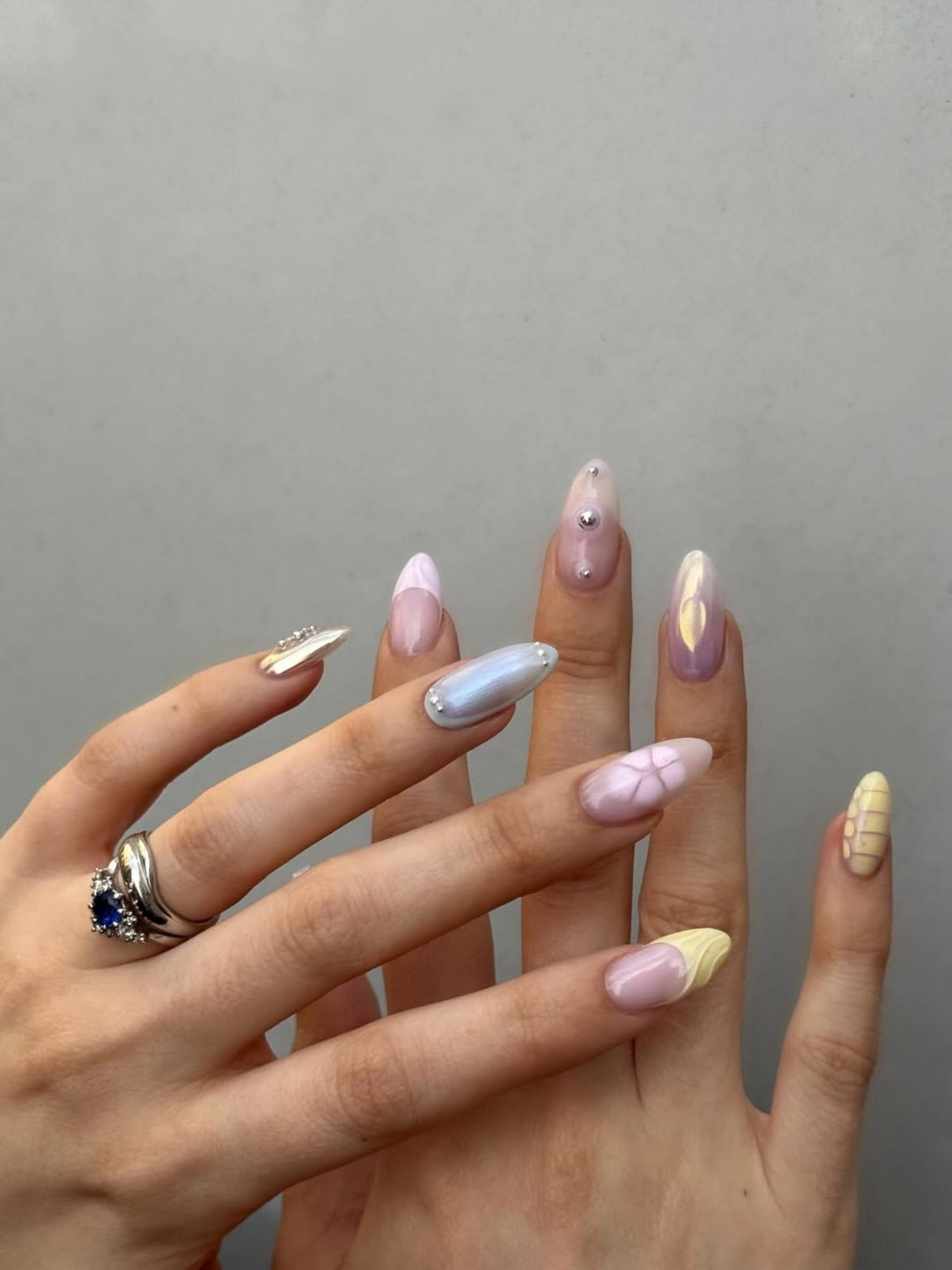 Jelly Iridescent Visual Idea Jelly Iridescent Visual Idea — Oval Nails 2027