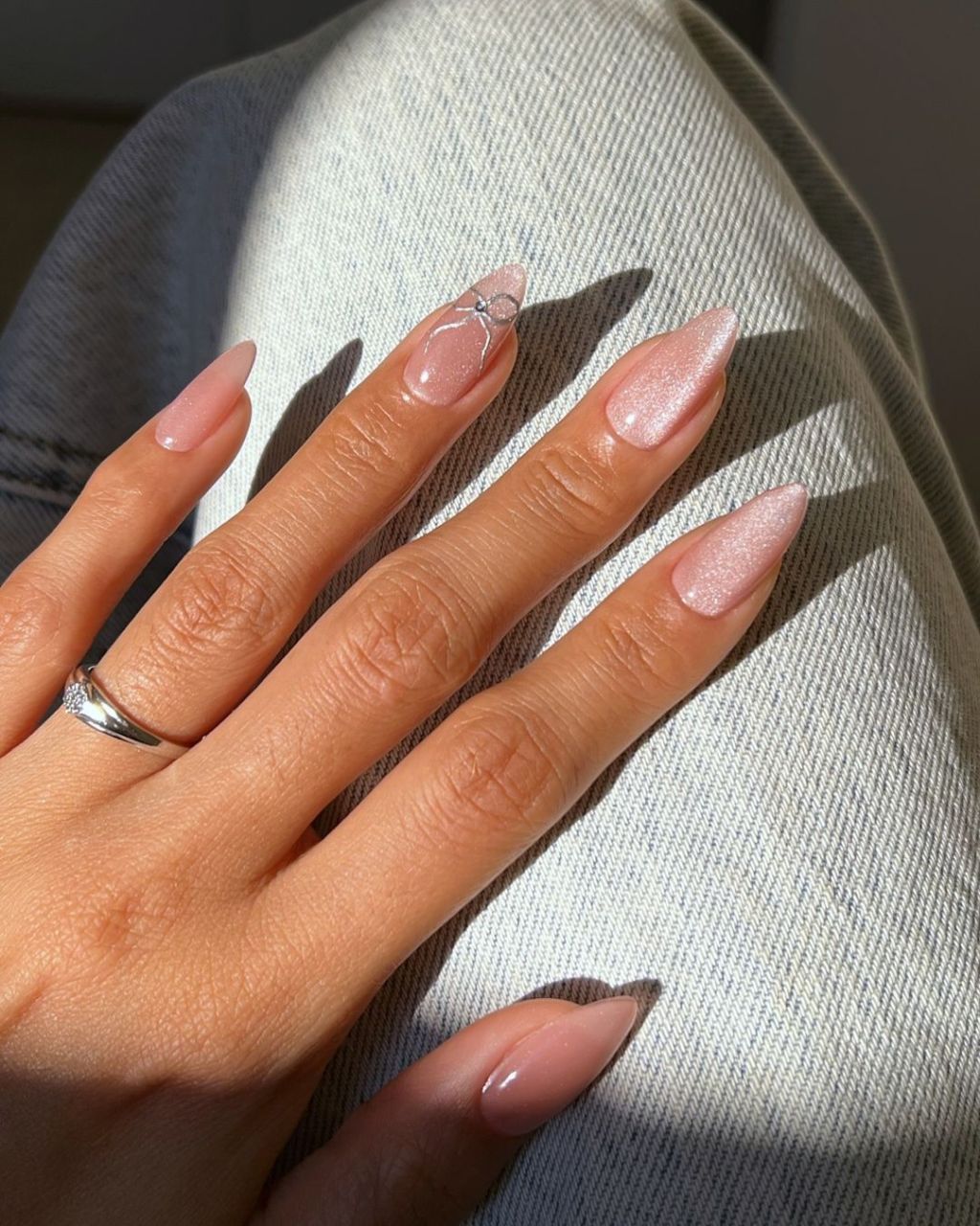 Medium Stiletto Sheer Pink with Silver Line Medium Stiletto Sheer Pink with Silver Line — Light Pink Wedding Nails 2027