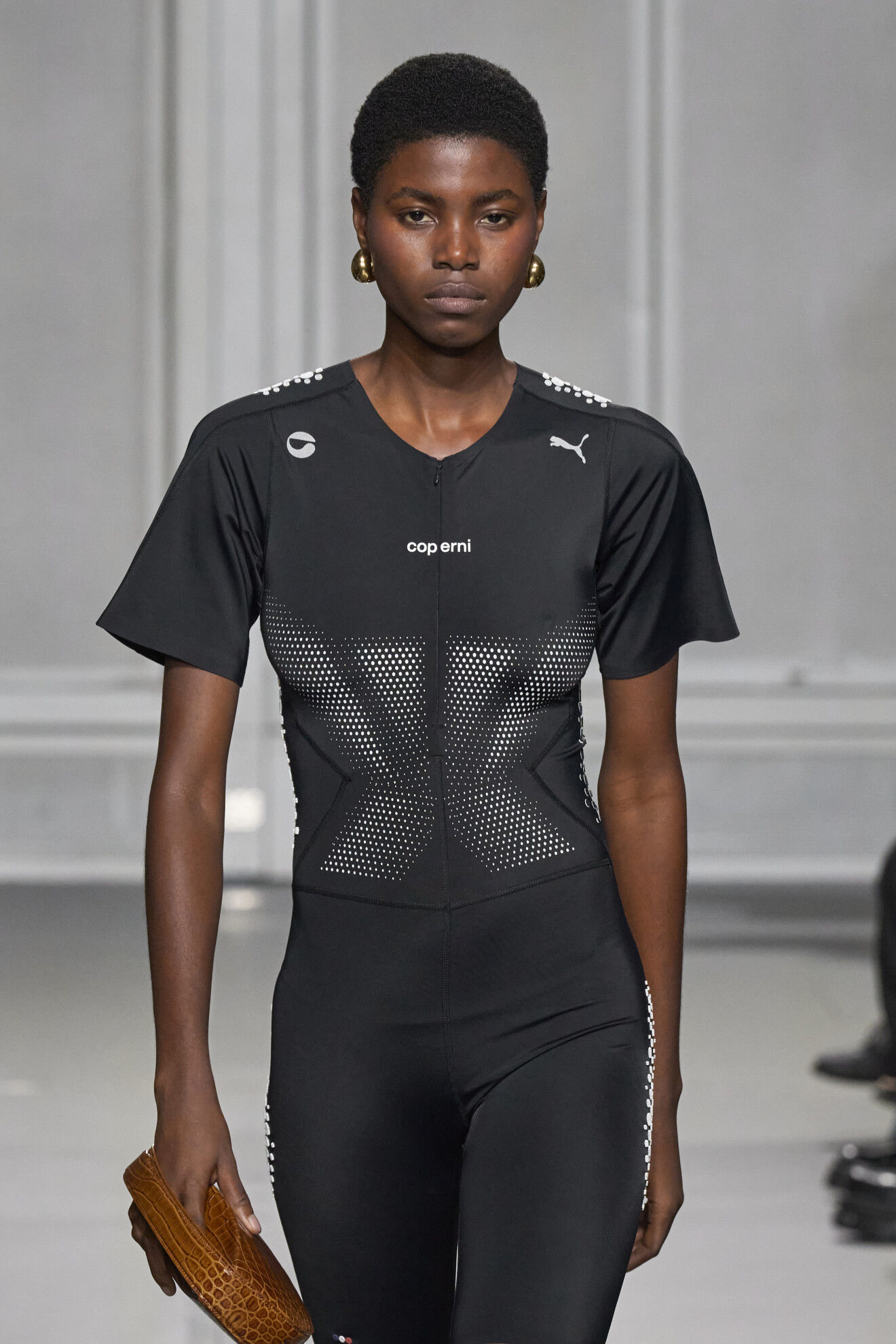 Fitted Athletic Top with Graphic Detail for Active Pursuits Fitted Athletic Top with Graphic Detail for Active Pursuits — Sporty Chic Outfits 2027