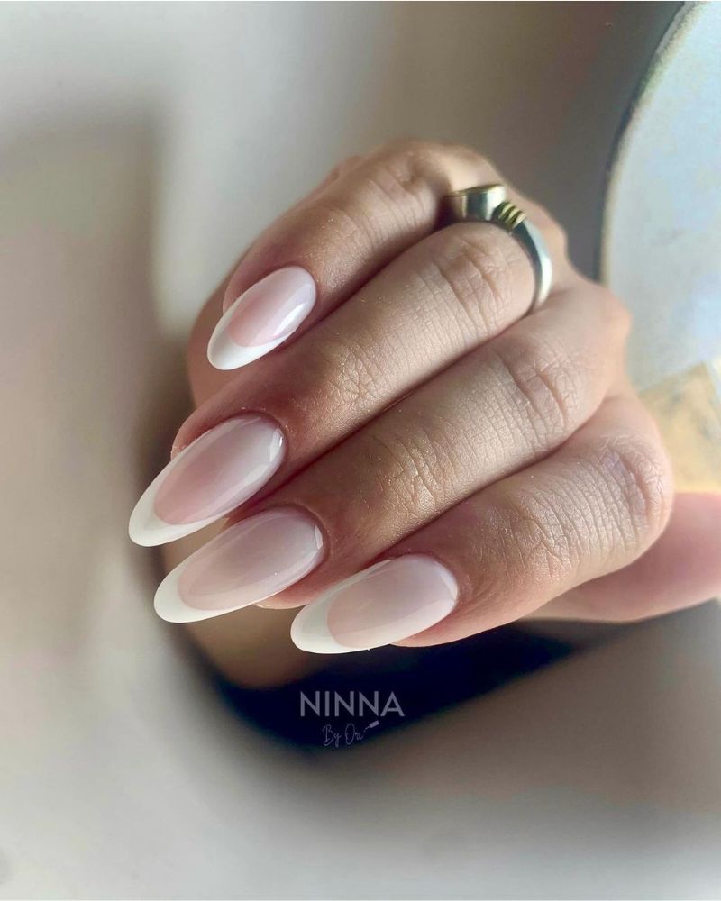 One Hand Visual Idea One Hand Visual Idea — French Tip Nails 2027 for Wide Nail Beds