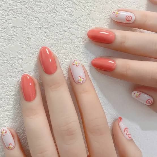 Small Flowers On Accent Nails Visual Idea Small Flowers On Accent Nails Visual Idea — Orange Summer Nails 2027