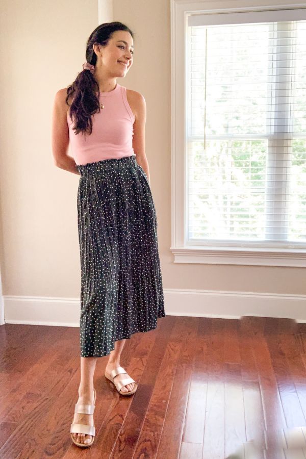 Pleated Midi Skirt and Ribbed Tank for Casual Comfort Pleated Midi Skirt and Ribbed Tank for Casual Comfort — Meet the Teacher Outfits 2027