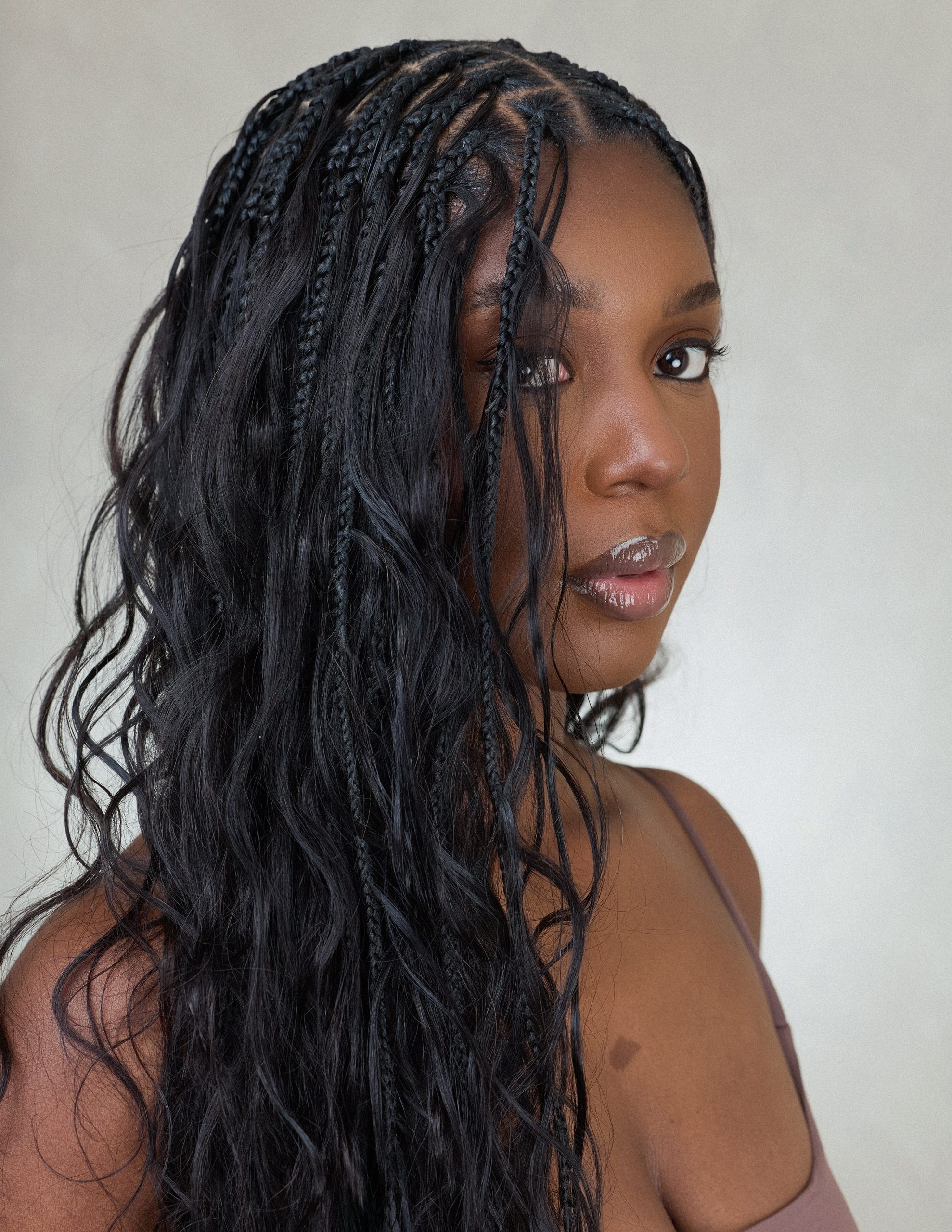 Knotless Braids With Loose Ends Visual Idea Knotless Braids With Loose Ends Visual Idea — Boho Braids 2027