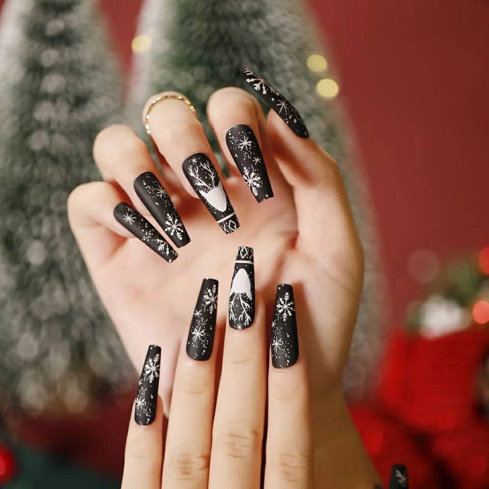 Black Reindeer Snowflake Matte Nails Black Reindeer Snowflake Matte Nails — Matte Christmas Nails 2026
