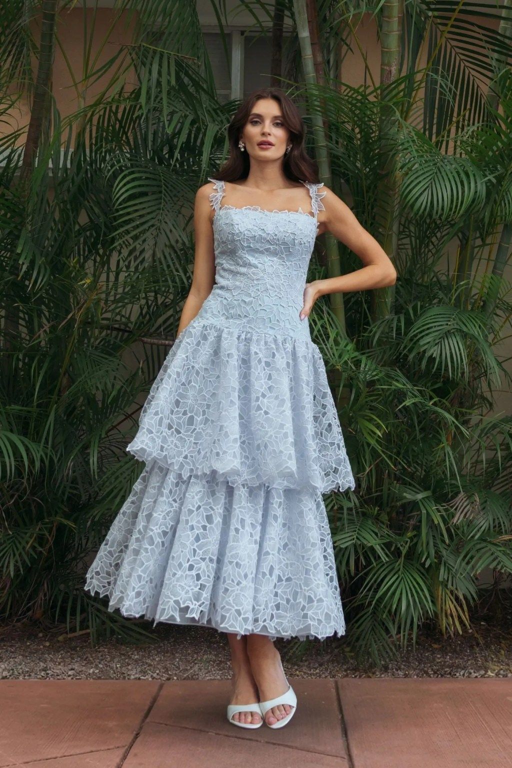 Sweetheart Neckline Lace Dress with Tiered Skirt Sweetheart Neckline Lace Dress with Tiered Skirt — Country Wedding Guest Dress 2027