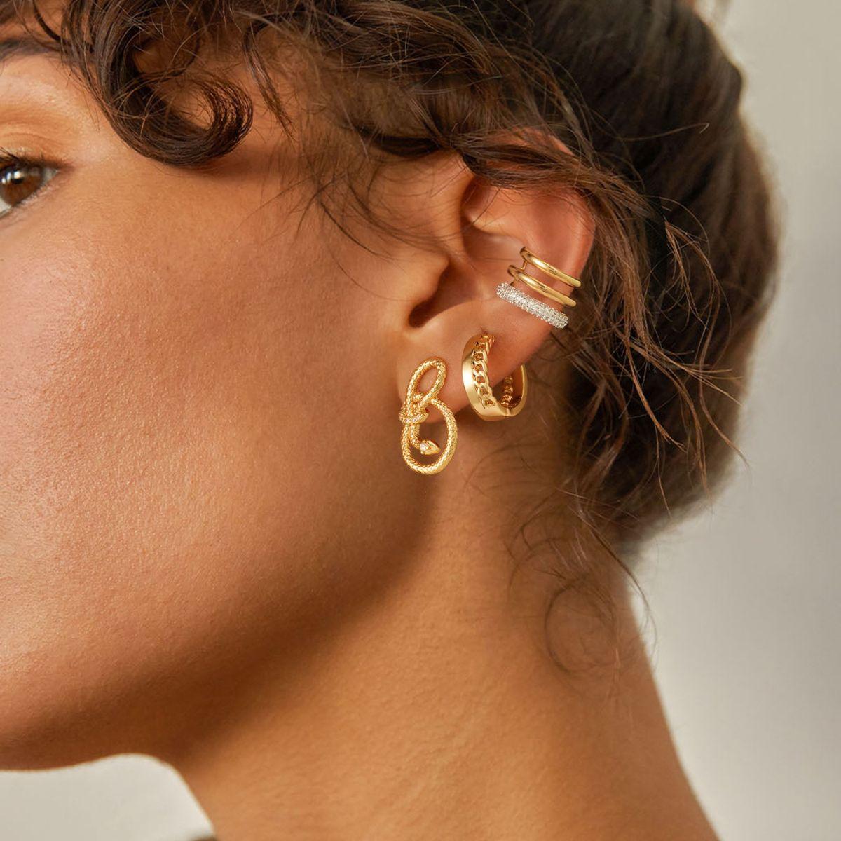 Triple Gold Hoop Ear Cuff for a Trendy Layered Ear Triple Gold Hoop Ear Cuff for a Trendy Layered Ear — Gold Hoops Outfits 2027
