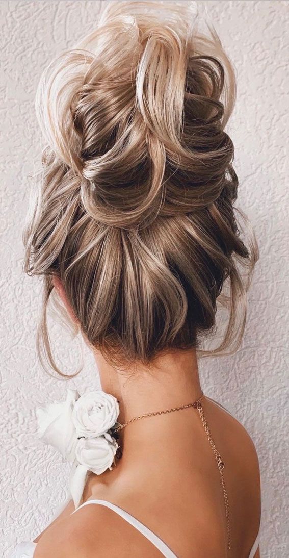 Voluminous Textured Updo Blonde Highlights — Knotted Bun Hairstyles 2027